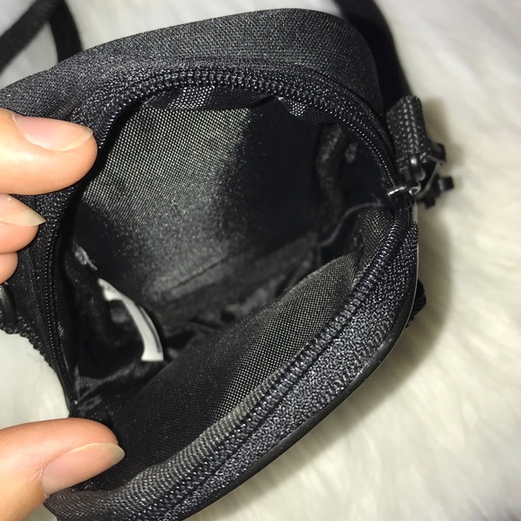 Camera or flip phone holder - Picture 3 of 4